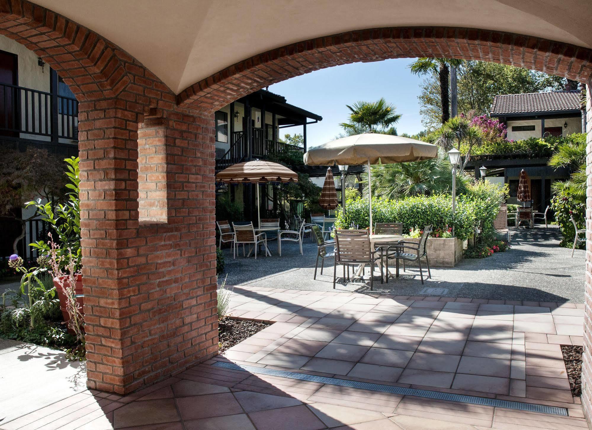 Roman Spa Resort Calistoga Exterior foto