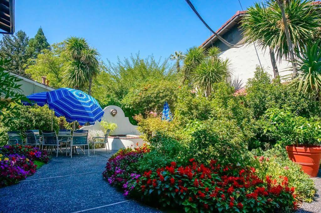 Roman Spa Resort Calistoga Exterior foto